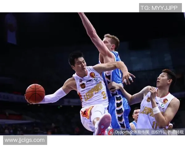 深圳网球队以99分领跑大师赛积分榜争夺冠军的激烈竞争即将展开 深圳网球队以99分领跑大师赛积分榜争夺冠军的激烈竞争即将展开