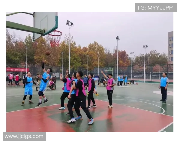 西安篮球队逆袭之旅揭示城市联赛背后的奋斗与团结精神